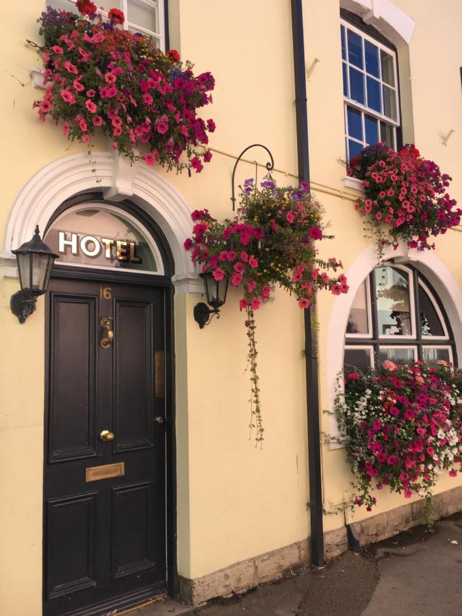 Tiger Inn Бридпорт Экстерьер фото